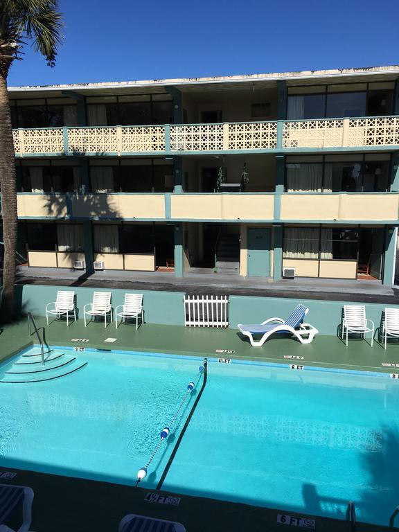 Calypso Motor Inn Myrtle Beach Exterior foto